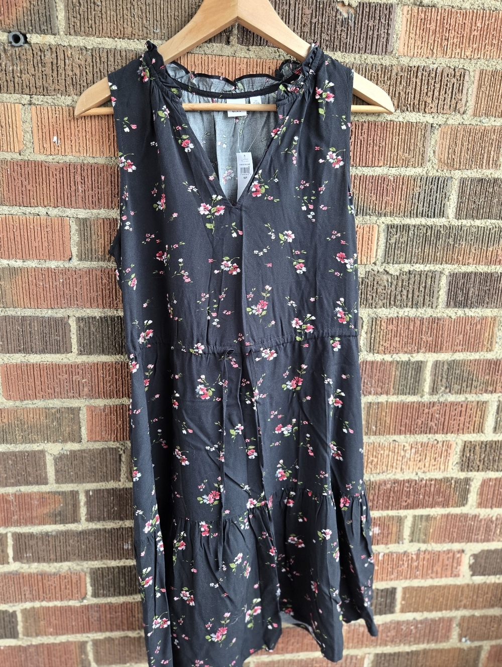 BNWT! GAP Sleeveless Black Floral Tie-Waist Dress